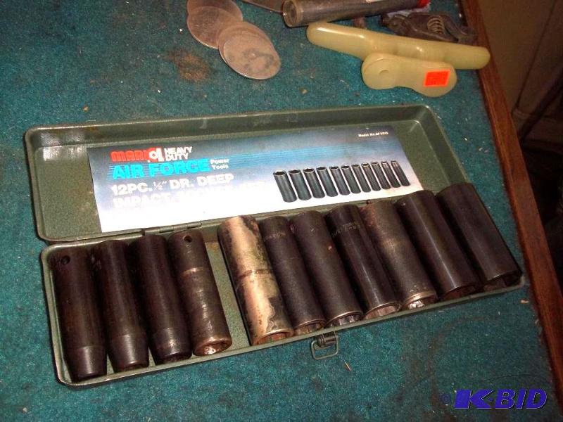 lot 431 image: 12 Drive Deep impact sockets SAE