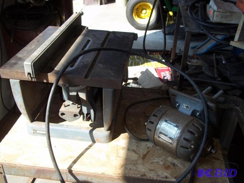 lot 470 image: Craftsman table saw with stand