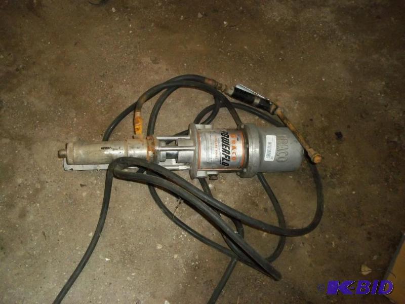 lot 67 image: Monarch Graco Paint Pump