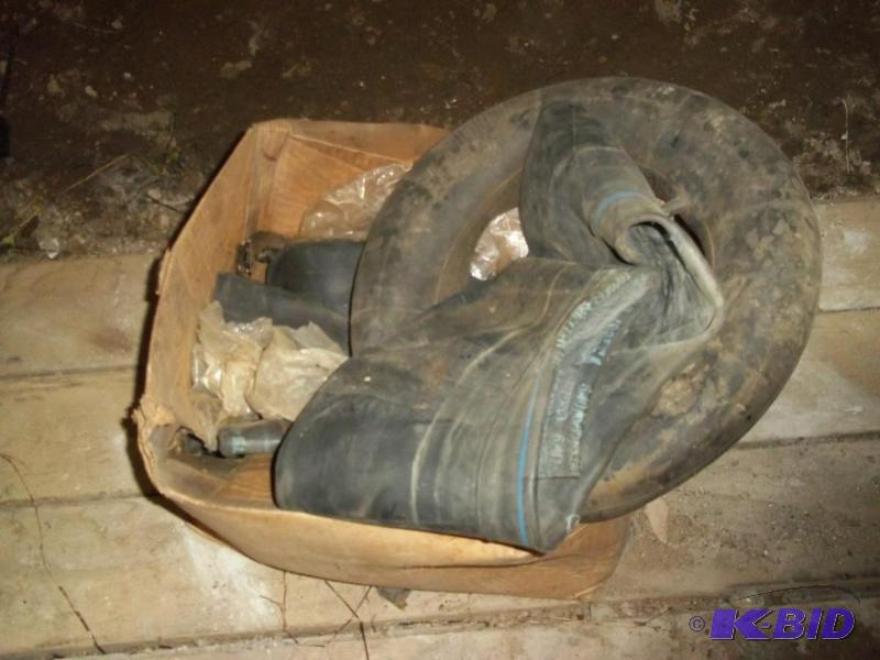 lot 73 image: Box of Misc Inner Tubes
