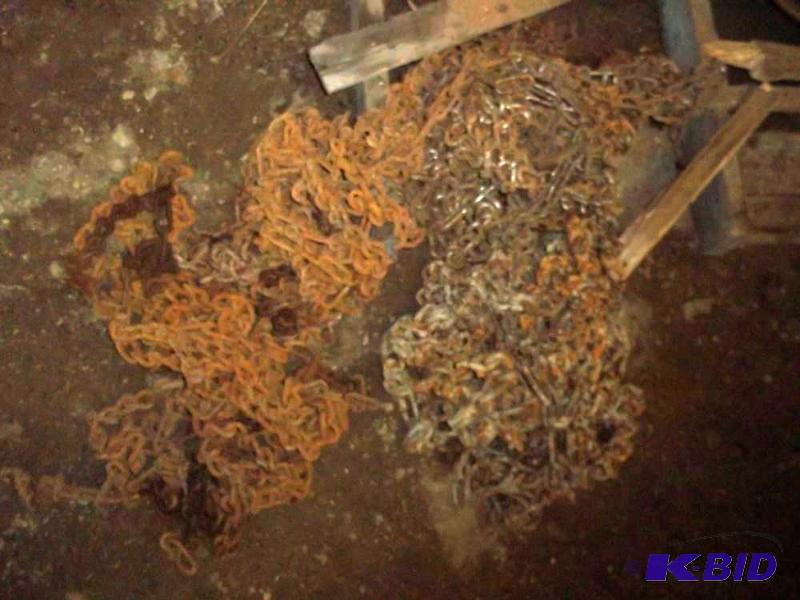 lot 85 image: Misc Tire Chains