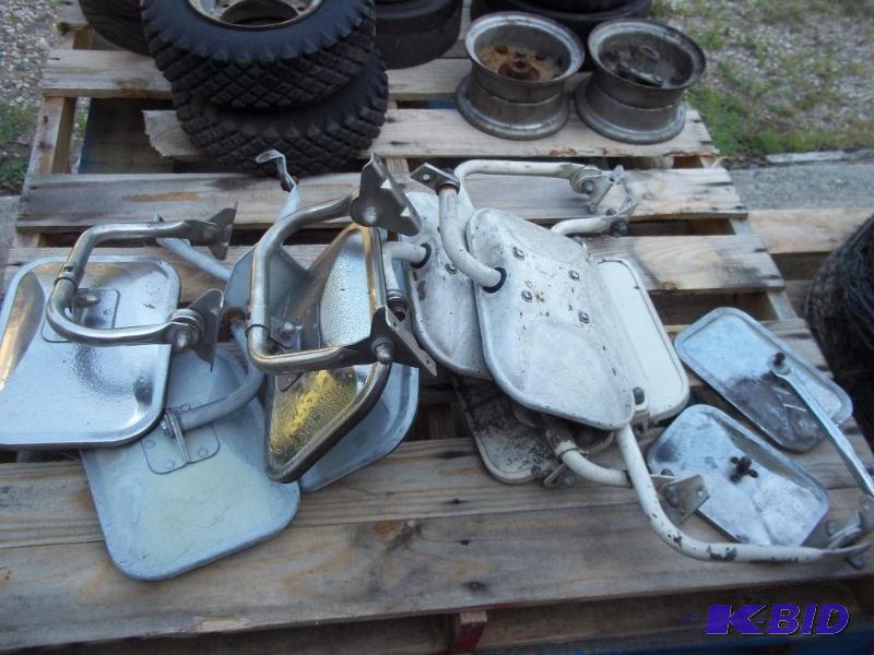lot 9 image: 5 pairs of Mirrors