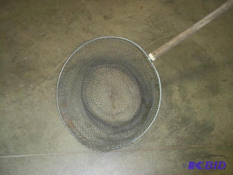 lot 12 image: Minnow net with long handle