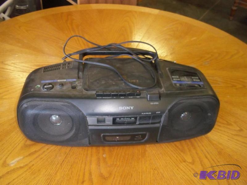 lot 189 image: Sony Boom Box
