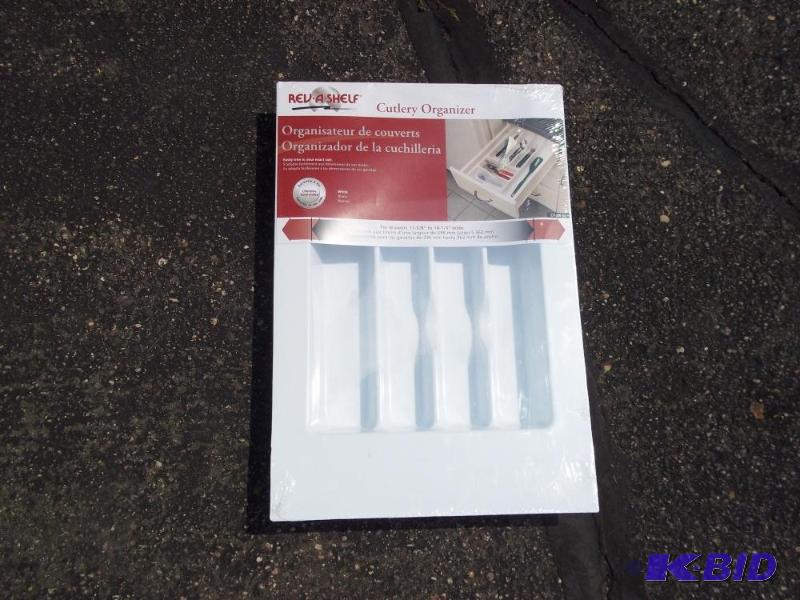 lot 212 image: New Cutlery Organizer