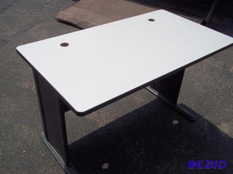 lot 238 image: Computer table  Desk