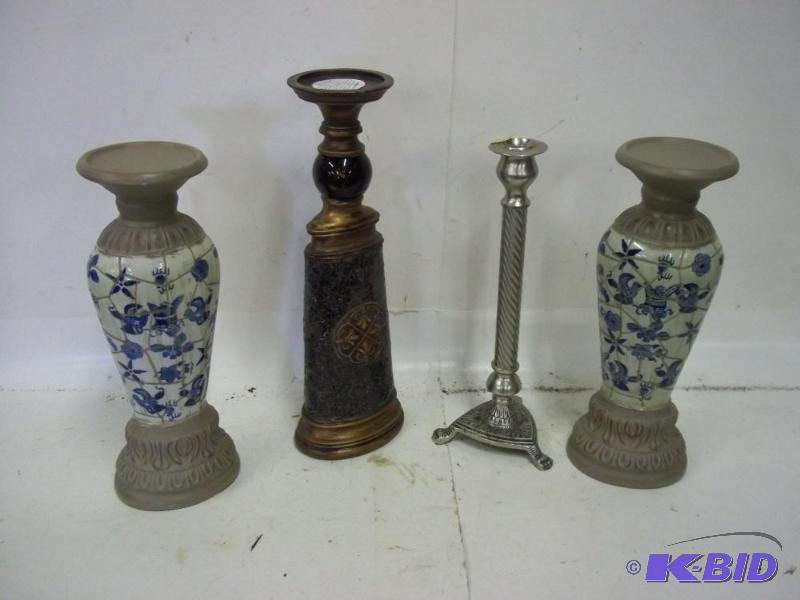 lot 34 image: Lot of candle hiolders
