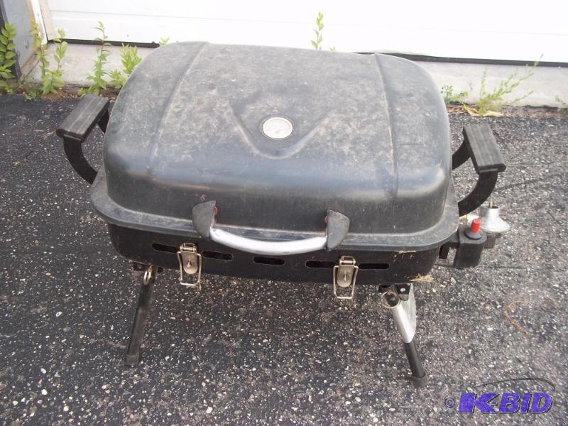lot 55 image: Table Top Propane Grill