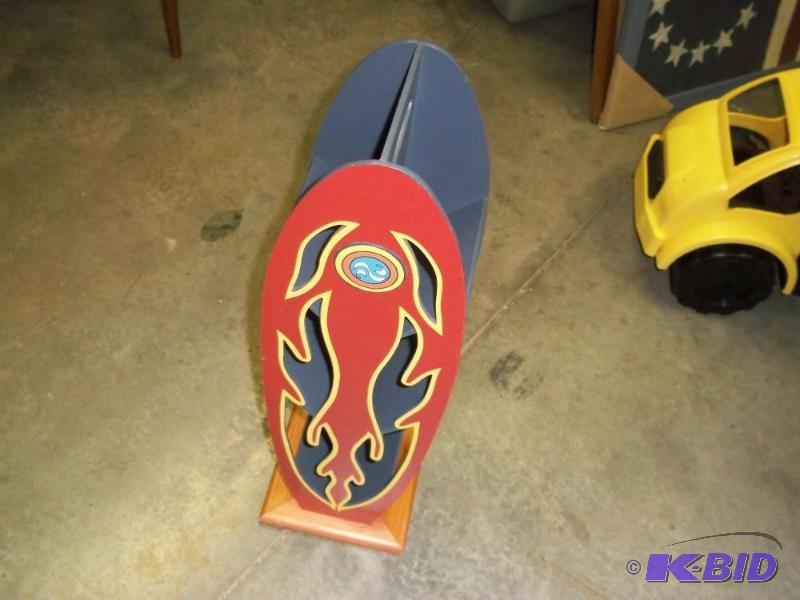 lot 65 image: CD Holder