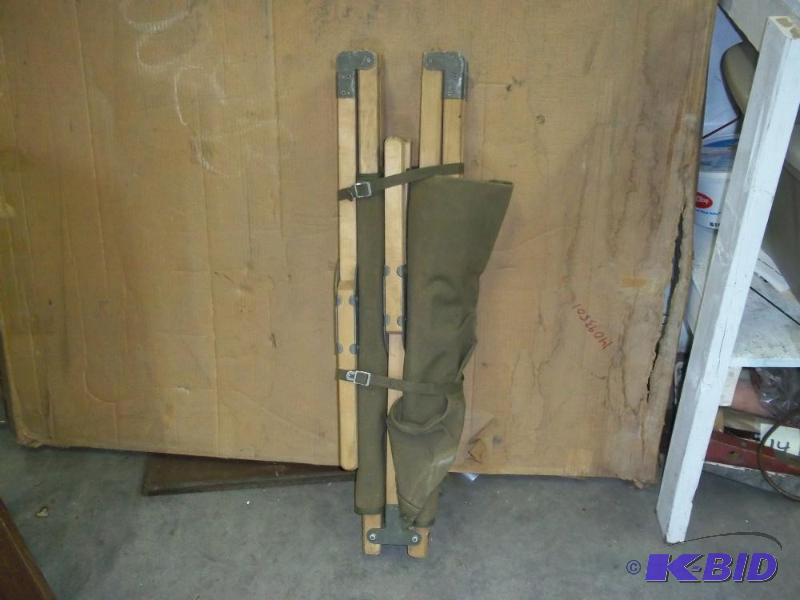 lot 8 image: Military Cot
