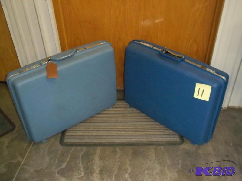 lot 86 image: Suitcases
