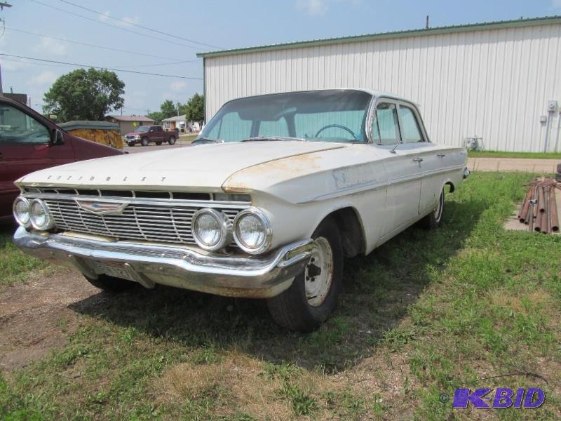 VIN 11669L163178 Year 1961 Make Chevrolet ...