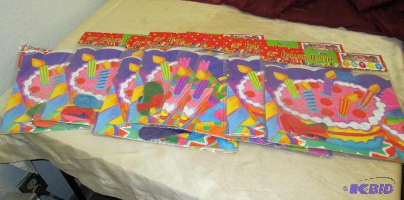 Qty 8 35 Balloon Banner...