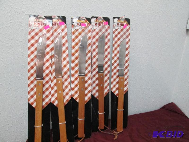 Qty 5 Bar-B-Q Knife with wood handle...