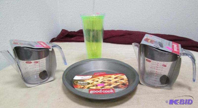 Qty 2 Good cook fat separator 2 cups, one Goo...