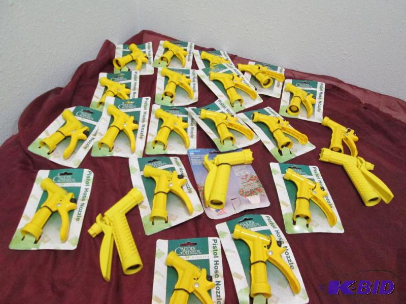 Qty 19 Garden Greenery Pistol Hose Nozzle and...