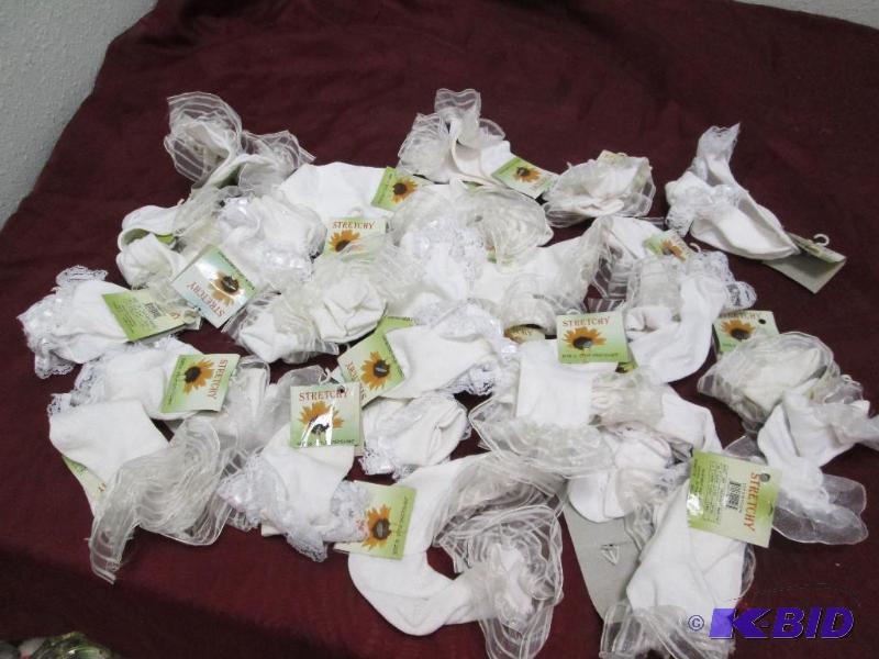 Qty 29 Stretchy white lace socks Size small-a...