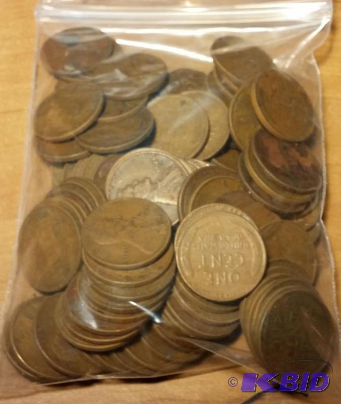 lot 104 image: 1940s wheat pennies...