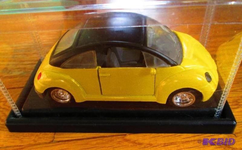 lot 117 image: Die cast replica VW automobile...