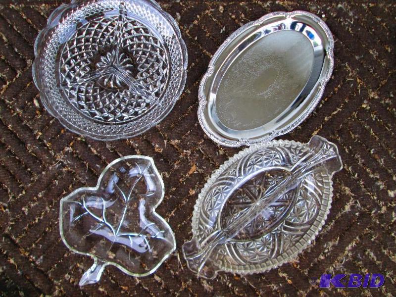 lot 128 image: Glassware and metal serving tray...