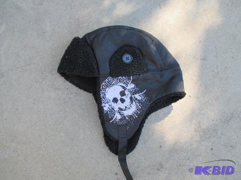 lot 169 image: Skatelab skater cap...