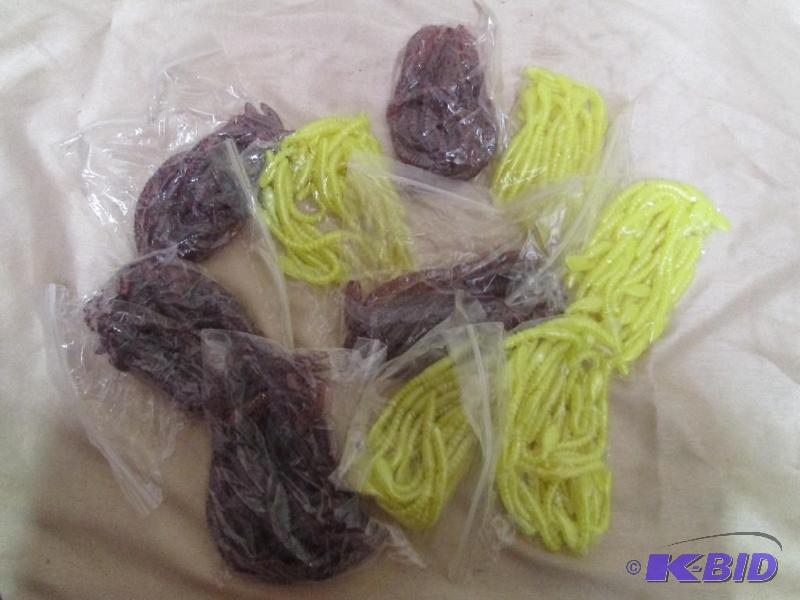 lot 227 image: Lot of 10 bags of 4 jig worms. Lemon yellow a...