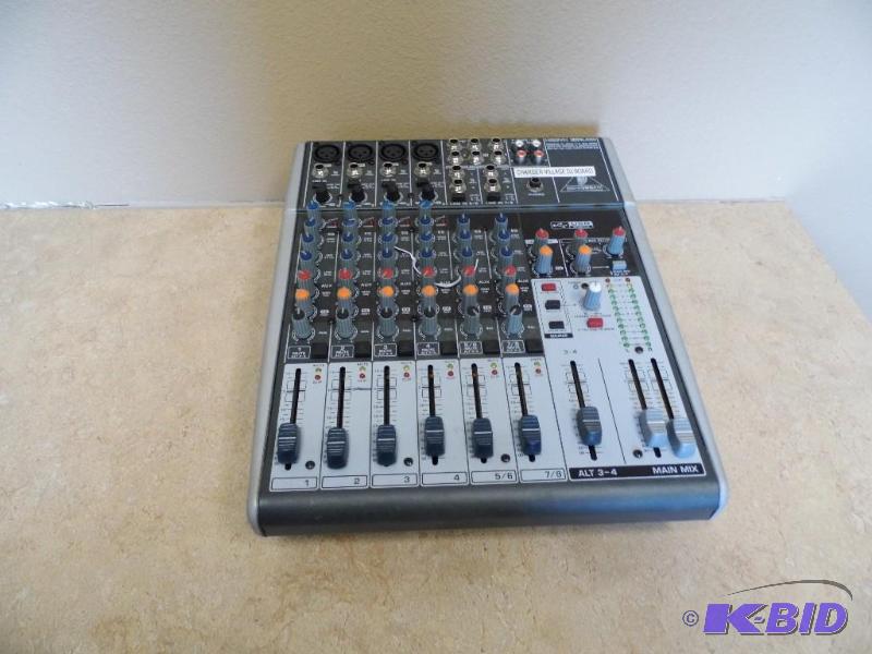 Behring Xeynx Mixer
