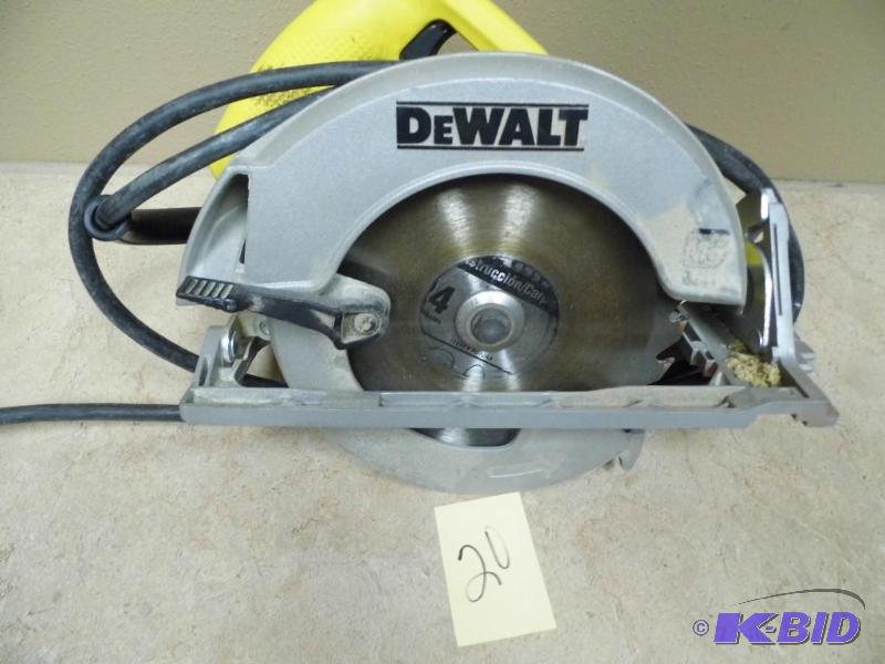 lot 20 image: DeWalt Circular Saw