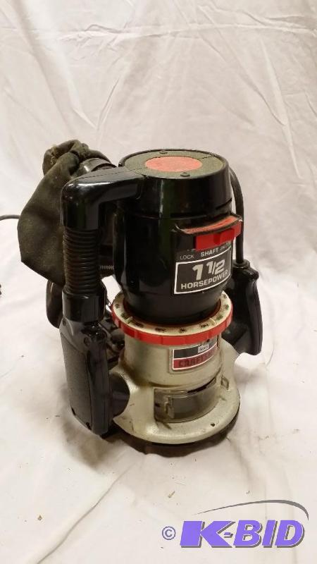 lot 33 image: Craftsman Router 1 12hp. Tested and works...