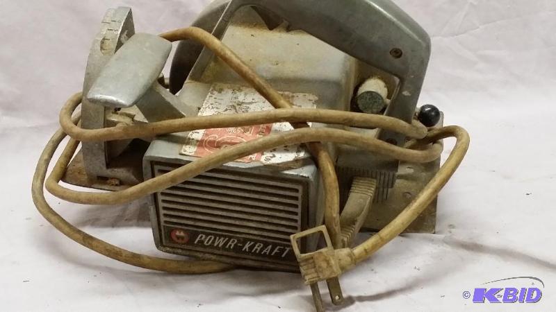 lot 37 image: Powr-Kraft 6 12" heavy Duty circular sa...