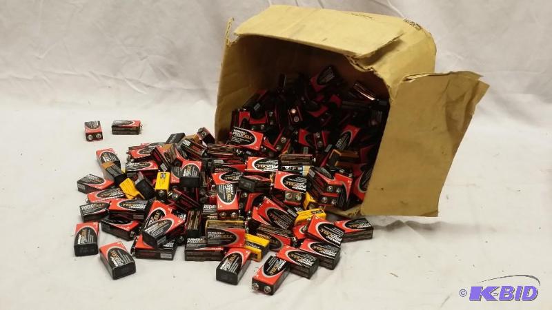 lot 47 image: Box of aprox. 21 lbs. of 9 volt batteries. Mo...