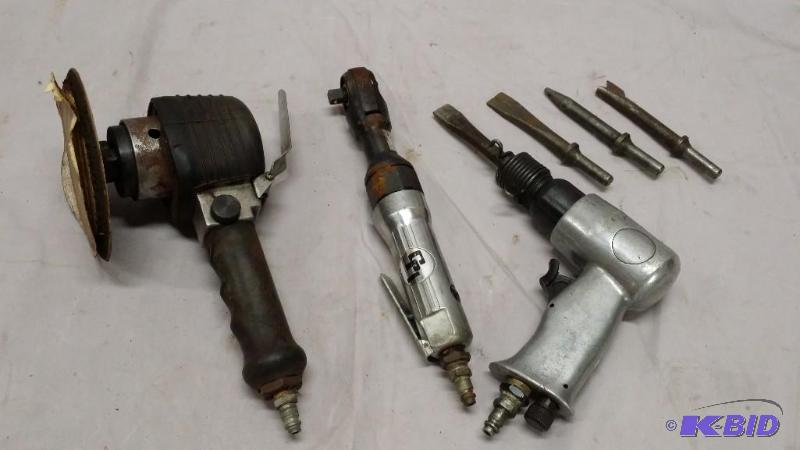 lot 50 image: Pneumatic tools including air hammer, inpact...