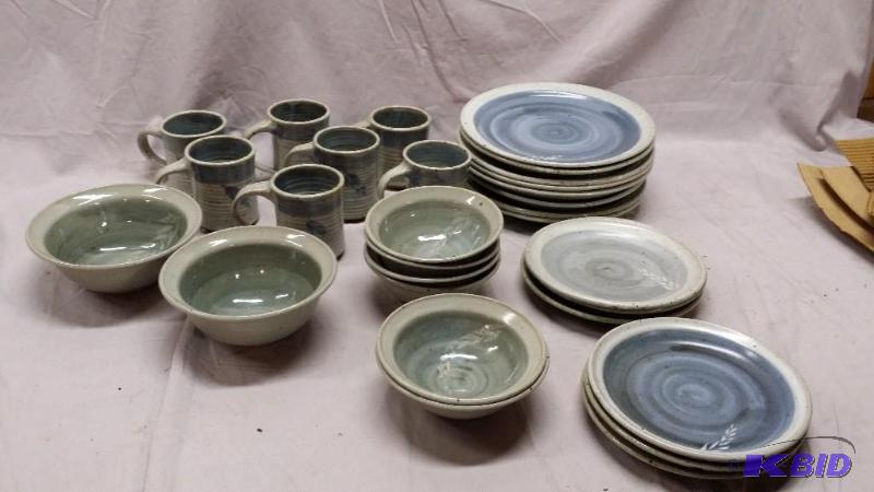 lot 63 image: Pfaltzpraff 29 piece including dinner plates,...