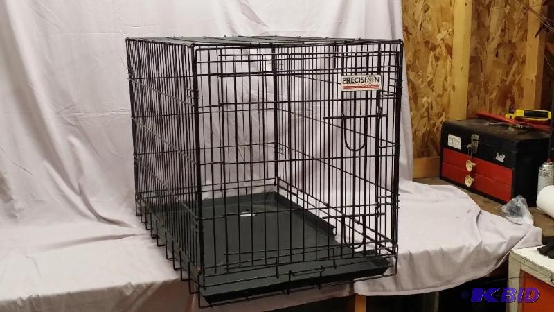 lot 66 image: Presicion pet products Med. to large pet kenn...