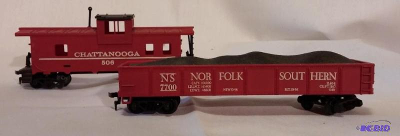 Lot of 2 HO Cars Chattanooga Caboose Coal Car...