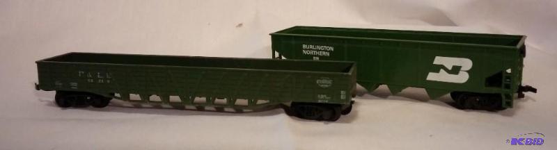 Lot of 2 HO Athearn Train Cars...