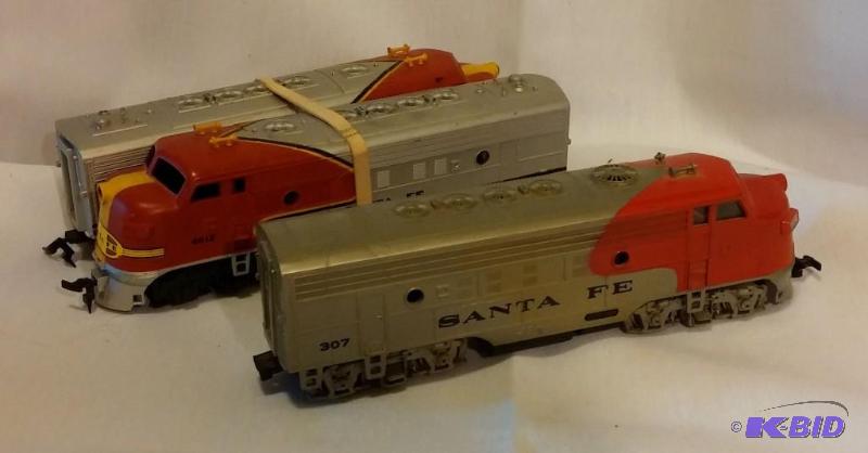 Lot of 3 Sante Fe Locomotives for parts, 2 ar...