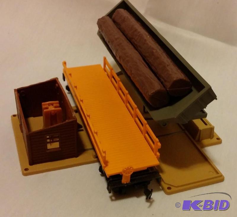 Athearn Log station with log train car...