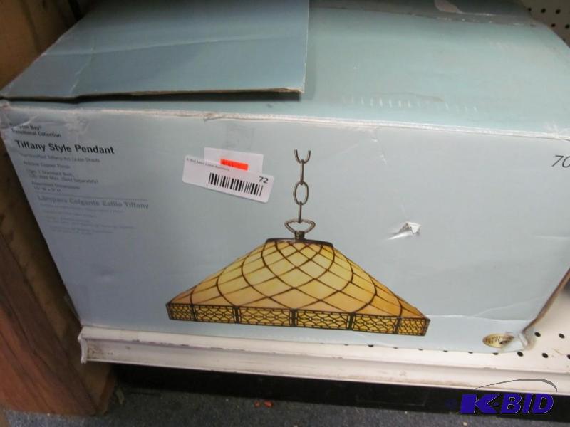 lot 72 image: Tiffany Style Pendant Ceiling Light New