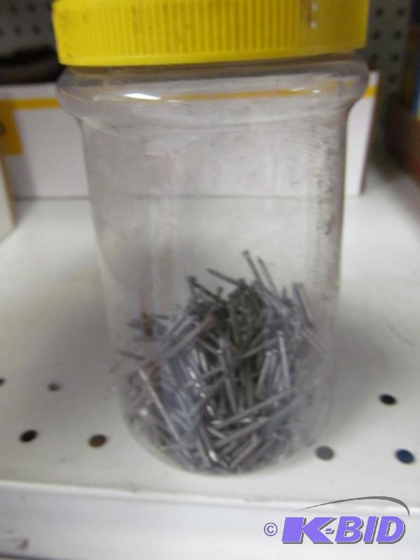 lot 77 image: Lot of misc nails & screws