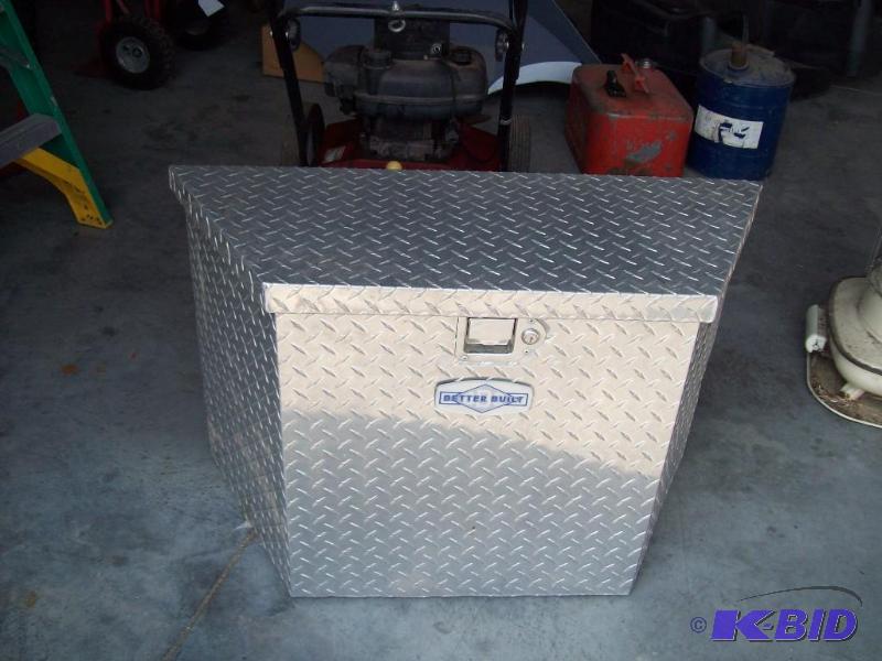Aluminum Tongue Box wkeys -$199 New -Looks l...