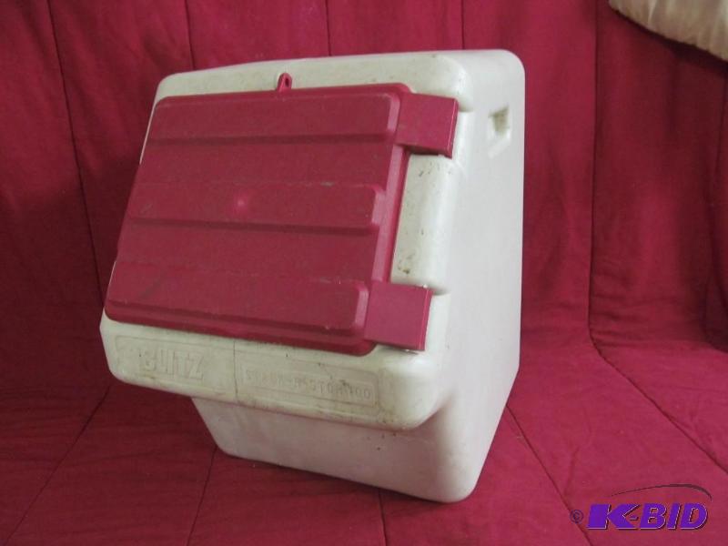 Pet Container