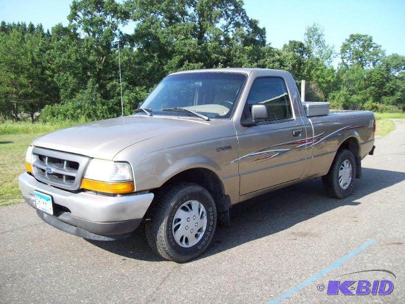 lot 2 image: Ford Ranger