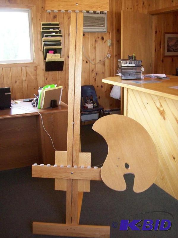 Easel