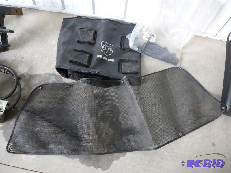Mopar&nbspwinter front set Comes with bug s...