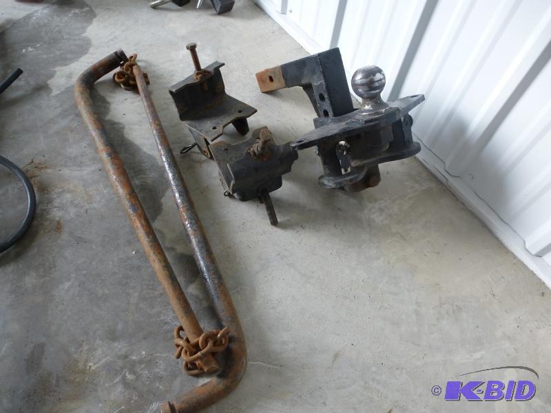 Truck hitch with stabilizer bar system 2&quo...
