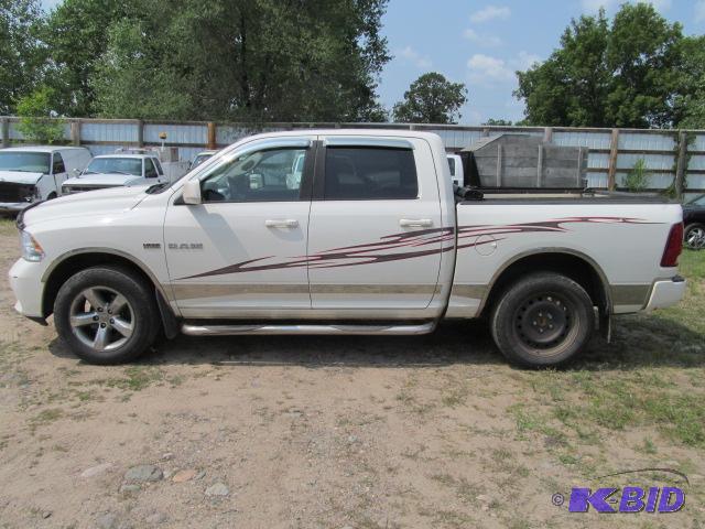 lot 2 image: Year 2009 Make Dodge Model Ram 1500 Mileag...