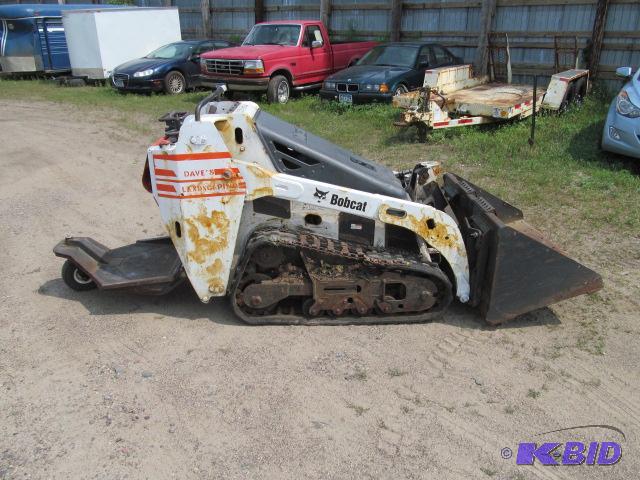 lot 3 image: Melroe Bobcat M-52  Vin &nbsp528712083 Hour...
