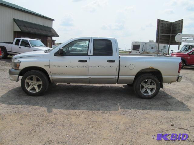 lot 4 image: BIDDING RESET DUE TO DESCRIPTION CHANGE Year...