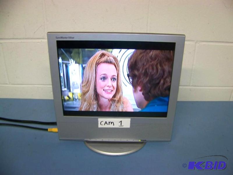 lot 111 image: Samsung, SyncMaster, 15, LCD Monitor with TV Tuner on Stand